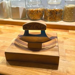 Alaska Ulu Knife & Bowl Cutting Board